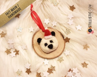 Décoration sapin de Noël Naturel Panda Fait-main bois et laine feutrée à l'aiguille