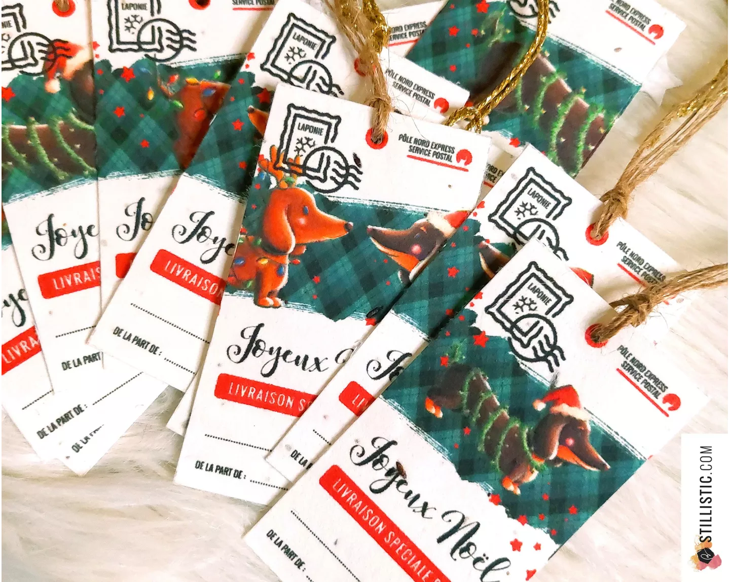 Etiquettes cadeaux teckels de Noël à planter