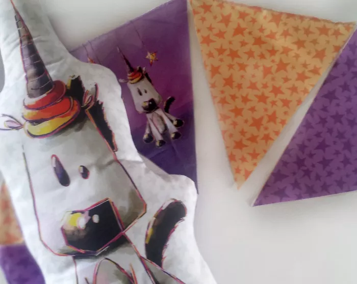 Coupon tissu Sans substances nocives à découper et coudre pour fabrication coussin animal (ou bouillotte sèche) licorne + guirla