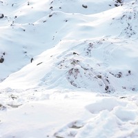 *** GO IMAGINATION ***

Nouvelle session dans ma mission pour vous faire retrouver votre âme d'enfant !
Après les nuages, voici la neige (c'est de circonstance !) !
Ce soir, c'est le dimanche soir où l'on va lâcher prise et donner libre cours à notre imagination, pour oublier un peu que le lundi arrive !
Voici donc une photo de neige : à vous de me dire ce que vous voyez dedans ! Un animal, un objet, ... peu importe !
Plongez-vous dans ces formes abstraites et ces couleurs et laissez parler votre imagination !

Allez, on commence maintenant, j'attends vos commentaires !

Retrouver son âme d'enfant | Imagination | Enfant intérieur | Créativité | Jeu du dimanche soir