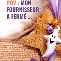 *** MON FOURNISSEUR A FERMÉ ***

Vous vous souvenez peut-être, cet été, d'une story que j'avais publié, un peu paniquée, un peu désespérée ...
J'allais, comme chaque été, renouveler ma commande de sacs en toile de jute pour mes sacs de Noël et d'Halloween chez mon fournisseur espagnol quand je me rends compte que : mon fournisseur a fermé ...

Ce que j'ai ressenti ?! 
D'abord de l'incrédulité, ensuite de la tristesse (encore une entreprise fermée, des salariés qui ont perdu leur travail), puis de la colère (culpabilité, ma spécialité : "j'aurais du m'y prendre avant") et enfin la panique : comment vais-je faire ?
Ce fournisseur, j'avais mis du temps à le trouver, car j'ai toujours beaucoup de critères ! La qualité, le prix mais pas que ! Vous commencez à me connaître, j'ai besoin de faire mon maximum pour que les produits que je vends soit le plus doux que je puisse faire pour la planète. Là c'était parfait, la confection des sacs était faite en Espagne, de l'autre côté de mes Pyrénées.
Alors, j'ai écumé des pages et des pages, visité des tas de sites, envoyé des messages, mais je ne trouvais rien qui convenait.
J'allais peut-être devoir prendre la décision d'arrêter ces produits.
Et puis j'ai reçu l'aide spontanée de @lilosquare, un immense merci à elle, qui a sauvé mes sacs hottes de Noël.
Et après plusieurs semaines de recherches acharnées, j'ai déniché un lot de petits sacs, mis en liquidation par une créatrice, sur une plateforme de seconde main.
Et là, le soulagement : j'allais pouvoir continuer à vous proposer ces produits, sans faire de concession sur la qualité !
Et le côté éco-responsable me direz-vous ? 
Made in Europe pour les uns, Réemploi pour les autres, j'ai fait au mieux pour satisfaire à mes critères :) 

Et vous, quand vous voulez quelque chose, vous êtes aussi du genre acharnés ?
Ou alors est-ce que vous baissez vite les bras ?

***
Sacs d'Halloween, de Pâques et de Noël à commander dès à présent sur l'E-shop www.stillistic.com
Attention ! Les sacs d'Halloween doivent être commandés avant le 13 octobre pour une livraison garantie avant le 31 octobre !
***
#halloween #desbonbonsouunsort #stillistic #artisanatfrancais #zerodechet