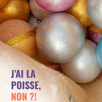 *** J'AI LA POISSE, NON ?! ***
Vous connaissez le phénomène : je perds quelque chose, je le cherche pendant des jours, des semaines, peut-être des mois, j'en rachète un et quelques jours plus tard : l'ancien réapparaît ?! La poisse hein ! Mais je sais que ça parle à beaucoup !
Moi aussi, évidemment, ça m'est déjà arrivé aussi.
Mais dans ma petite auto-entreprise, j'ai aussi rencontré un autre phénomène de poisse : je vous explique !
Un produit marche bien, je suis super contente, et donc, je recommande du stock !
Jusque là, normal !
Et comme le produit marche bien, en général, je me dis "je vais commander une beaucoup plus grosse quantité, comme ça je serais tranquille !"
Et là, c'est le drame ! Parce que figurez vous qu'à chaque fois que j'ai réinvesti dans un gros stock de mes best-sellers : les ventes ont dégringolé !
Au début, pour les cadres, je me suis dit "c'est une coïncidence" !
Puis ça s'est enchaîné avec d'autres produits : les boules de Noël incassables, les hottes de Noël, les coupons ...
De quoi devenir ultra superstitieuse !
Est-ce que vous croyez que l'univers me demande de ne faire que des éditions limitées ?!
ou qu'une concurrente m'a jeté un sort ?!
Et vous, ça vous arrive d'avoir la poisse comme ça ?!
#humour #stillistic #superstition #jailapoisse