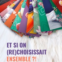 *** ON (RE)CHOISIT ENSEMBLE ?! ***

Ça fait un moment que vous me réclamez des marque-pages, autres que ceux que je bricole pour glisser dans vos commandes, des vrais de vrais !
Alors j'ai décidé de me lancer pour vous en proposer avec la collection de Noël qui arrive début novembre (le 5 normalement !).
J'ai trouvé mon imprimeur, choisi le papier (recyclé of course, vous vous en doutez) et il me reste encore quelques détails à arbitrer : taille, coins, finitions et ...
les modèles bien sûr !

Et comme ça a l'air de vous avoir bien plu de m'aider à choisir les modèles des futures cartes de vœux, je vous sollicite à nouveau pour avoir votre avis sur les modèles de marque-pages !

Alors, c'est parti : à vous de me donner à nouveau les numéros préférés !
A vos commentaires et un énorme merci d'avance !

#avousdechoisir #stillistic #noel #illustration #marquepage